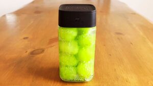 炭酸水に漬けるだけ。「炭酸マスカット」の作り方の写真 4